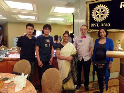 L-R Rotaract Members  of Marina City, Rtn. Azeza from Bangladesh, President Ser Sim and Subashini