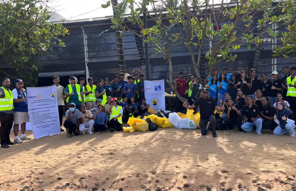 Beach Cleanup at Mount Lavinia - 07