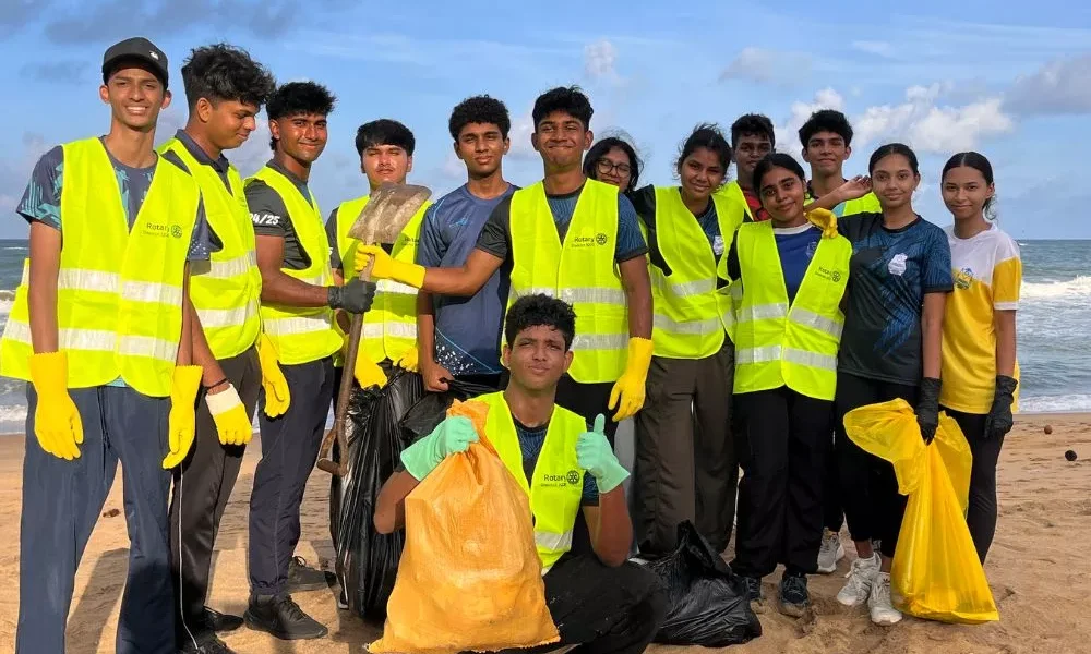 Beach Cleanup at Mount Lavinia