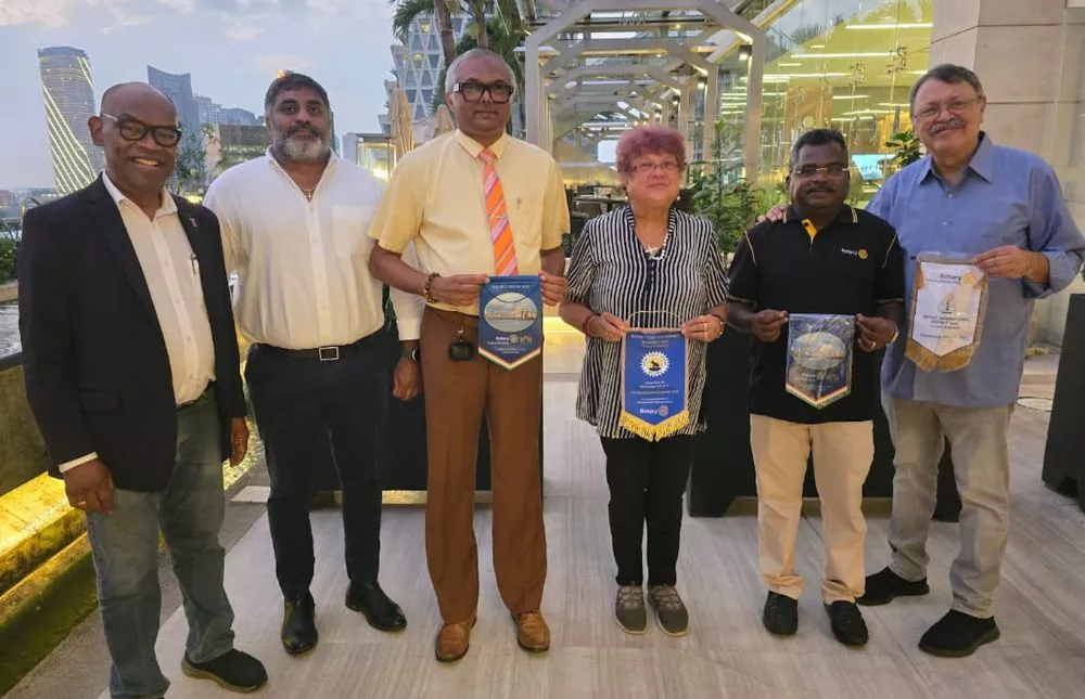 Meetings with Rotarians from other Countries